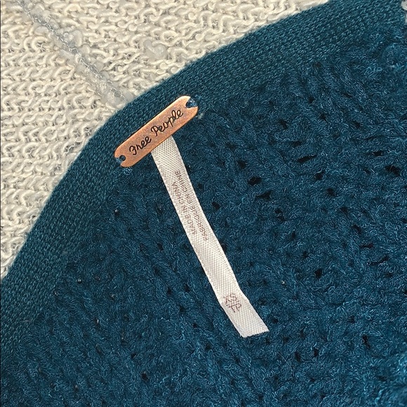 knitted sweater with gray hoodie - Picture 3 of 3